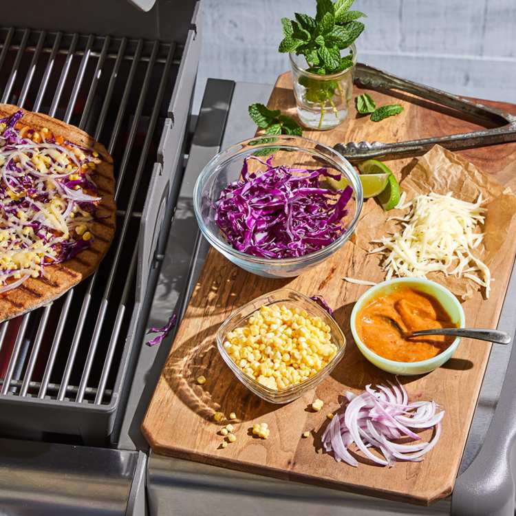 Pregătiți pizza pe rețetele de sos de topping