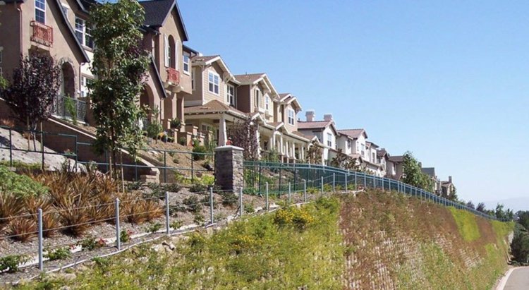 Pietrele de grădină din beton sunt pur și simplu așezate pietre-de-gradina-beton-proiectare-case-zone-rezidentiale-case