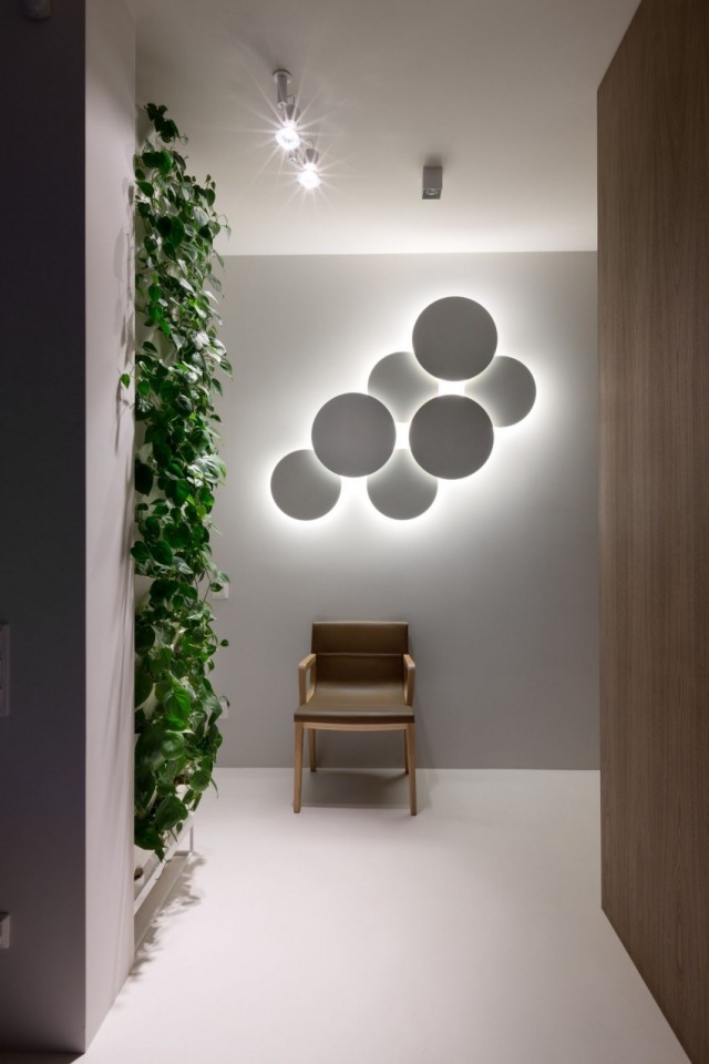 Designul oglinzii de perete seamănă cu plantele de perete verzi cu bule Oglindă de perete rotund-Set-Iluminare din spate-Design hol-Stil Kenzo