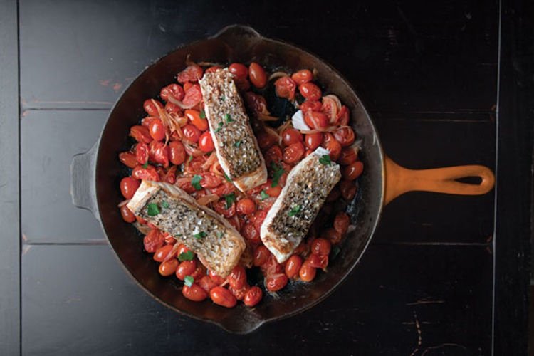 Rețete-metabolism-vindecare-sănătos-nutriție-pește-roșii-delicioase