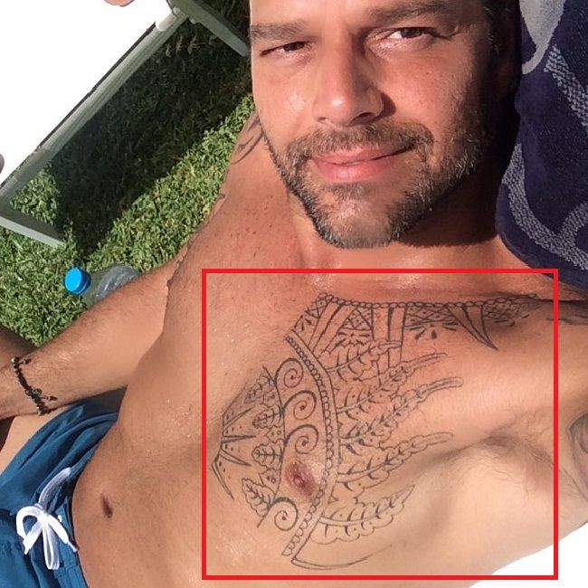 Kairioji Pec tatuiruotė Ricky Martin