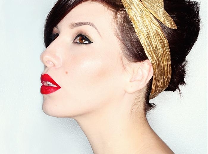 Machiază-ți buzele roșii pentru un aspect perfect buze roșii machiază instrucțiuni-fă-o tu