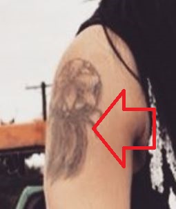 Rubino svajonių gaudytojo tatuiruotė