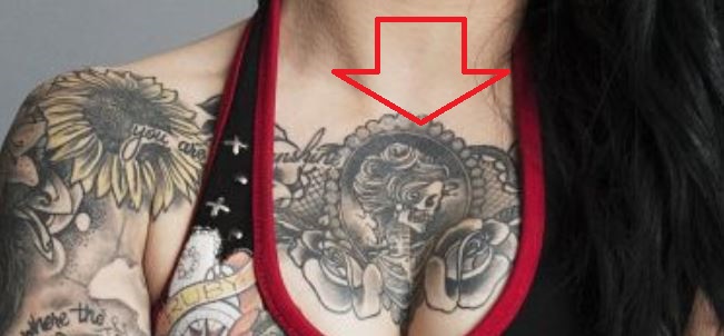 Rubino krūtinės tatuiruotė