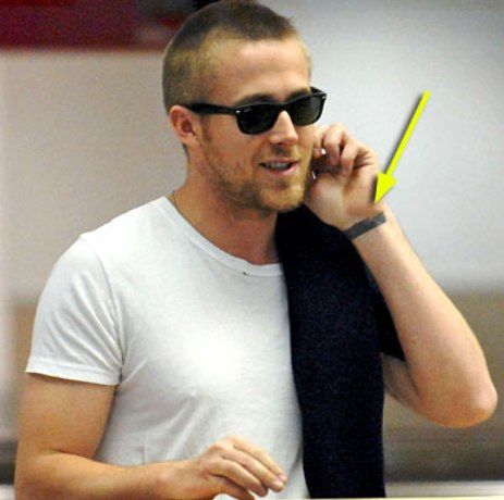 Tatuaggio con codice a barre Ryan Gosling