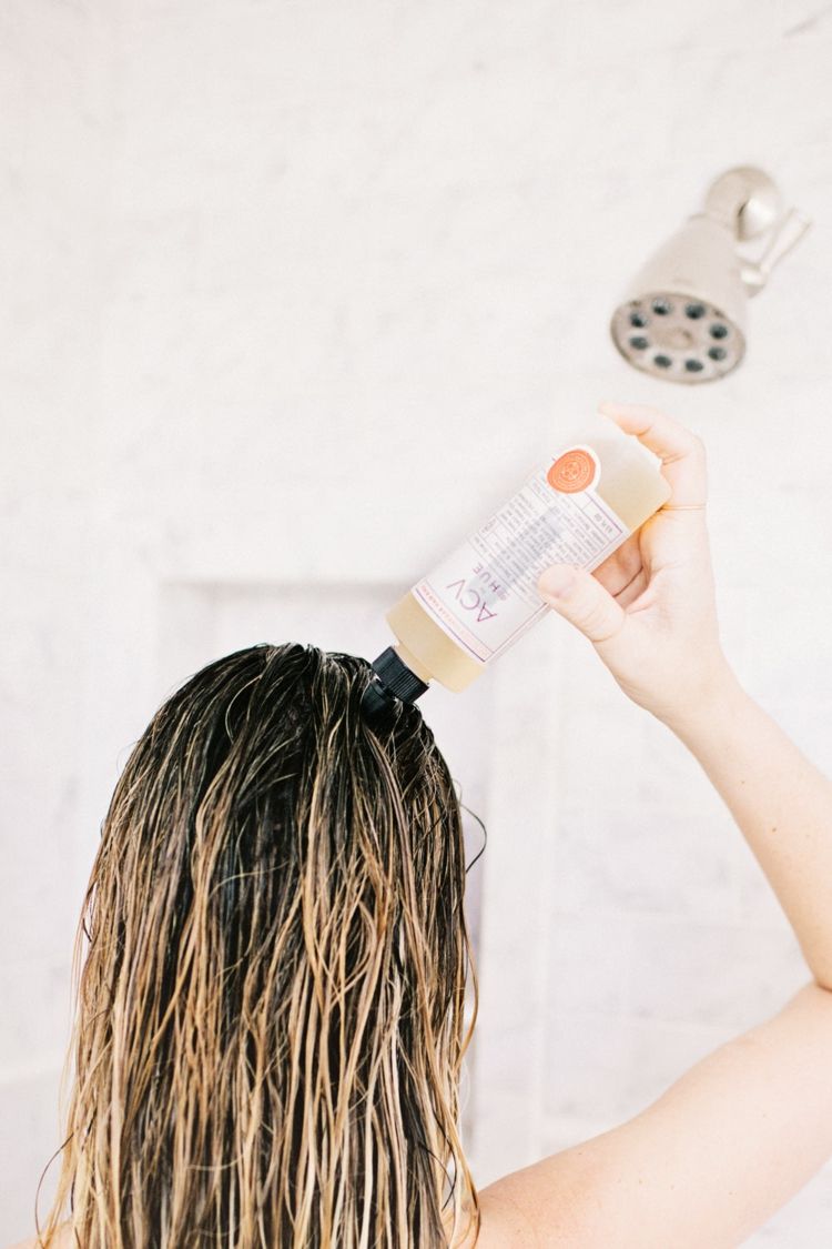 Clătirea acidă adesea ca îngrijirea părului natural oțet balsam de păr păr uscat