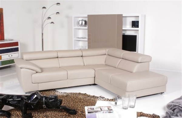 interior din living canapea Schillig din piele bej Idei de amenajare a livingului de design canapea