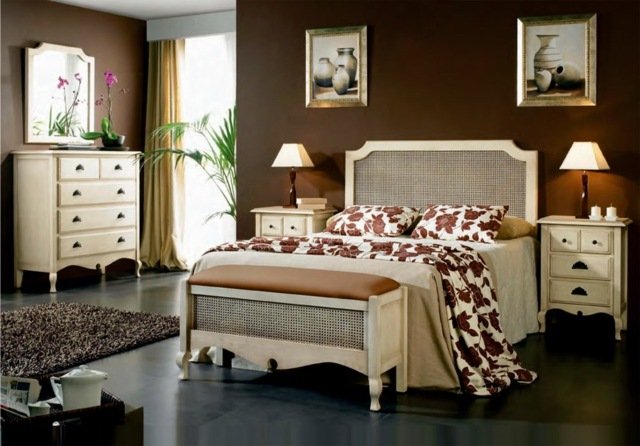 dormitor clasic amenajat mobilier bej configurați mobilier bej oglindă pat