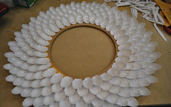 Oglindă de decorare a casei DIY ca petale de crizantemă