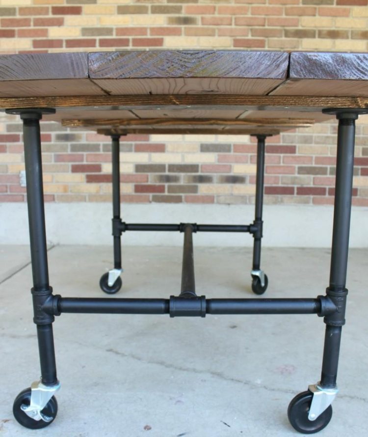 Construiți-vă propria masă de lucru cu carcasă din tuburi de oțel birou-construiește-propriile-idei-instrucțiuni-țevi-conectori-țevi-role-mese-de-lucru