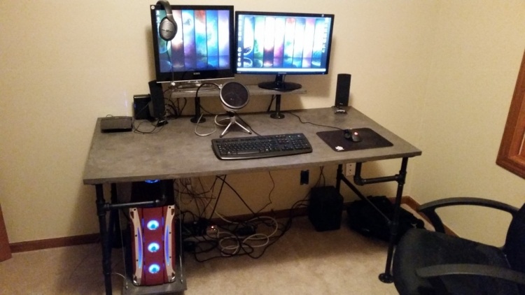 Birou pentru jocuri cu imitație de beton Construiți-vă biroul - idei-instrucțiuni-jocuri-țevi-țevi conector-placă de beton