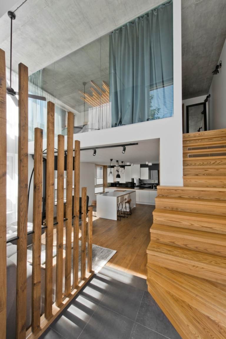 Tavanul din beton gri Stiluri scandinave șipci din lemn gri pardoseală idee pereți despărțitori