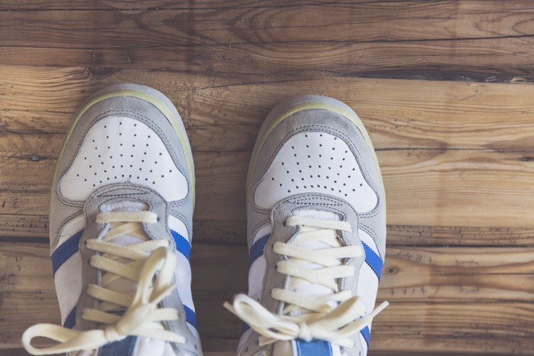 adidași clasici în comparație cu adidași