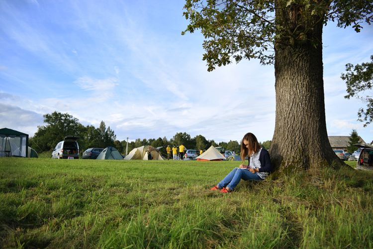 Vacanță de camping cu corturi pentru copii camping