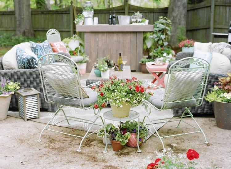 Decor pentru petrecerea în grădină cu plante în ghivece vara-masa-decorare-gradina petrecere-gradina mobilier-jardiniera-flori