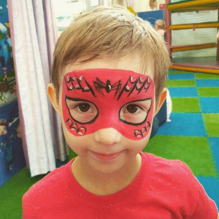 idei simple pictura fata masca spiderman