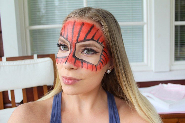 instrucțiuni spiderman machiaj pasul 3 vopsea dungi negre