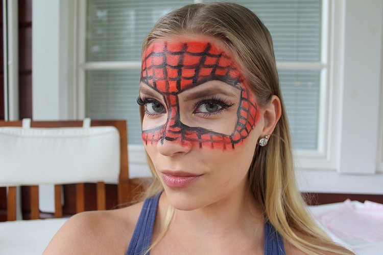 instrucțiuni pentru machiajul spiderman pasul 4 vopsea o pânză de păianjen