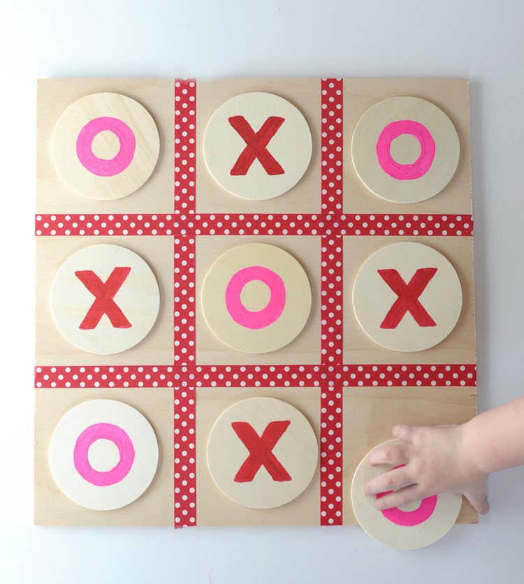 Fă-ți singur jocuri - tic-tac-toe din lemn Fă-ți singur jocuri -tic-tac-toe-diy-kids-game-board-game