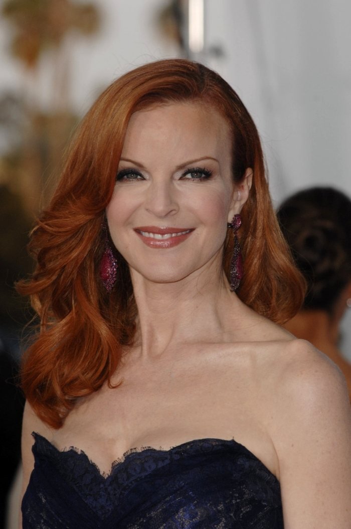 păr-roșu-arămiu-natură-marcia-cruce