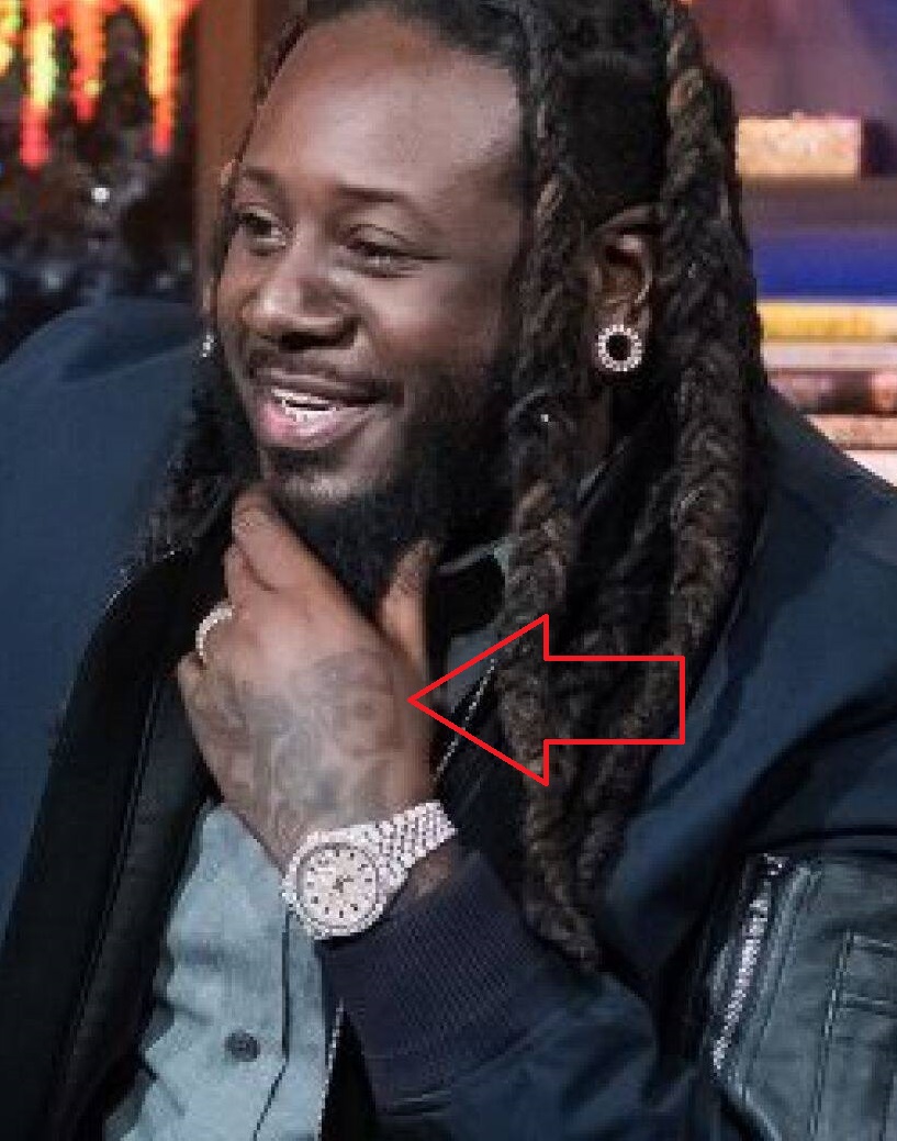 T Pain Tatuagem de Panda para a Mão Esquerda