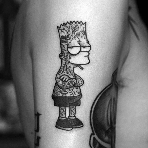 Tatouage simple des Simpsons sur le bras