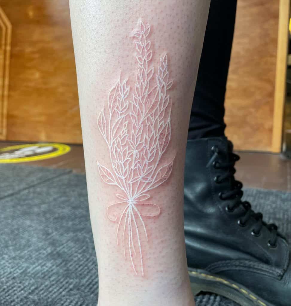 Prós Contras das tatuagens brancas 1