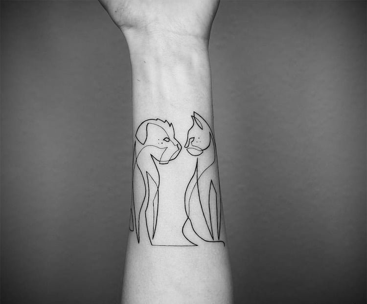 Tendințe de tatuaj 2019 minimalist o linie câine pisică antebraț