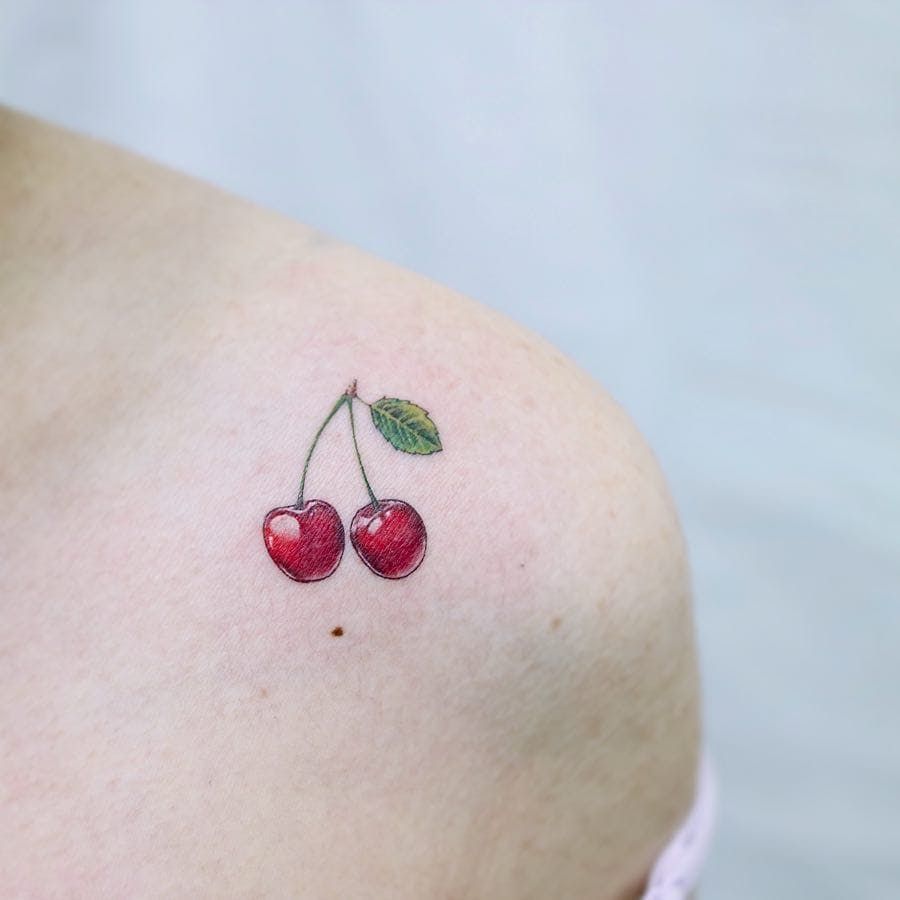 Tatuaje cu semnificație cireșe design tatuaj umăr idei tatuaje mici