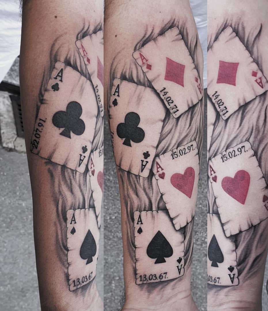 Tatuaje cu 4 ași cu semnificație motiv pentru tatuaj antebraț mic
