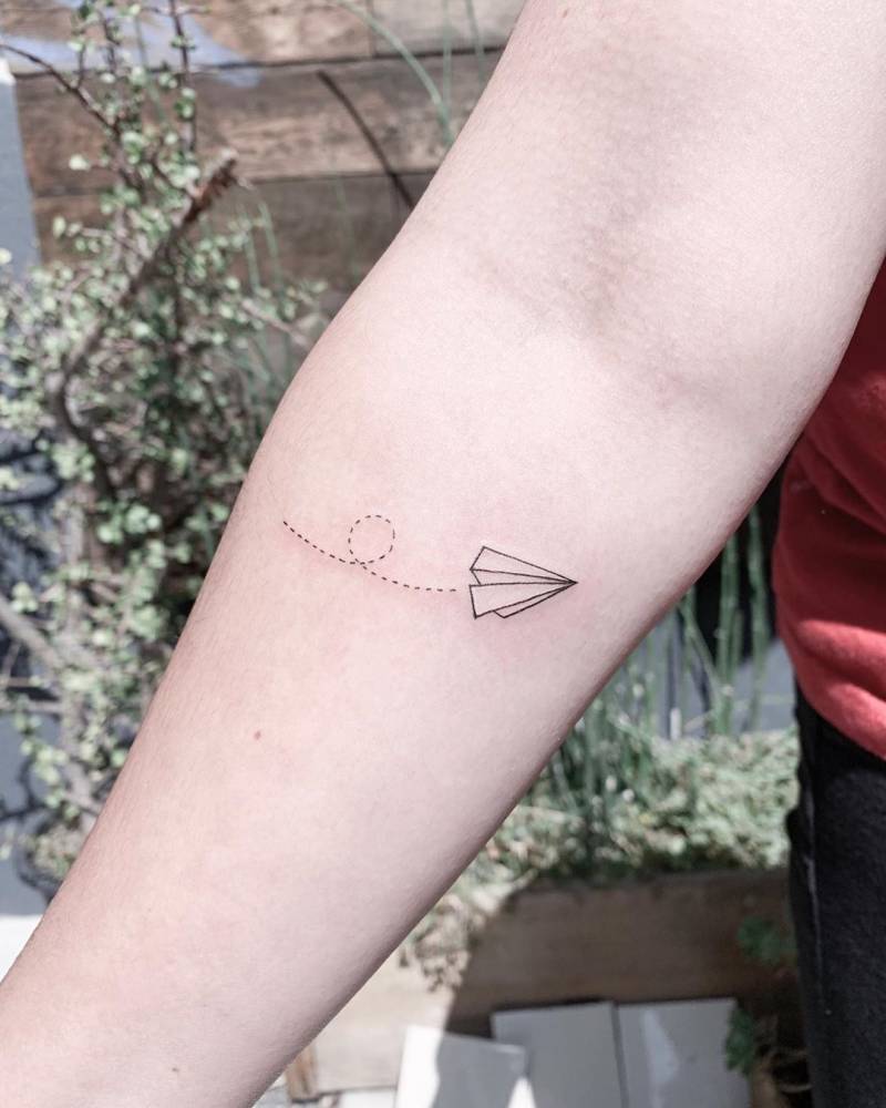 Hârtie Avion Design Tatuaj Idei mici pentru tatuaj antebraț pentru femei