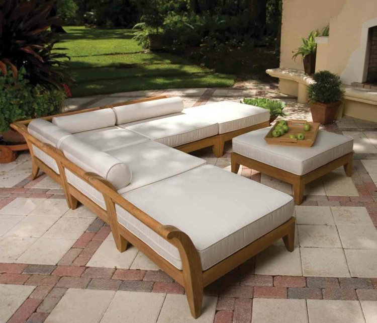 Mobilier de grădină pentru un lounge mobilier-grădină-tec-salon-tapițerie-scaun-alb-piatră de pavaj