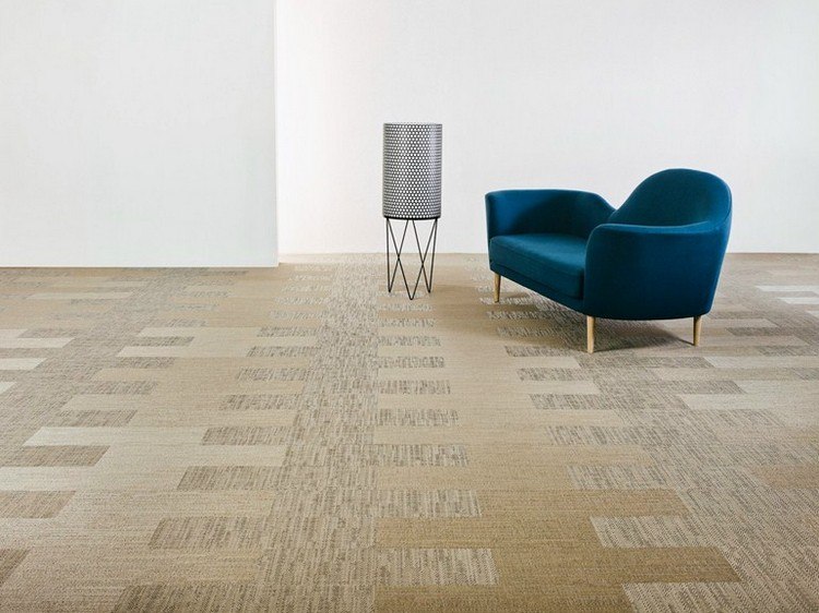 Covor cu motiv geometric în bej Carpet-vinil-țesături-fibre-geometrice-bej-SILENCE-PLANKS-VISUAL-BOLON
