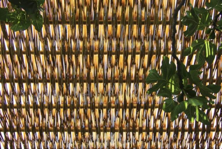 acoperiș translucid din ratan natural pentru lumina zilei plăcută la exterior Acoperiș terasă-proiectare-împletitură-împletitură-împletitură-rattan-flux-luminos