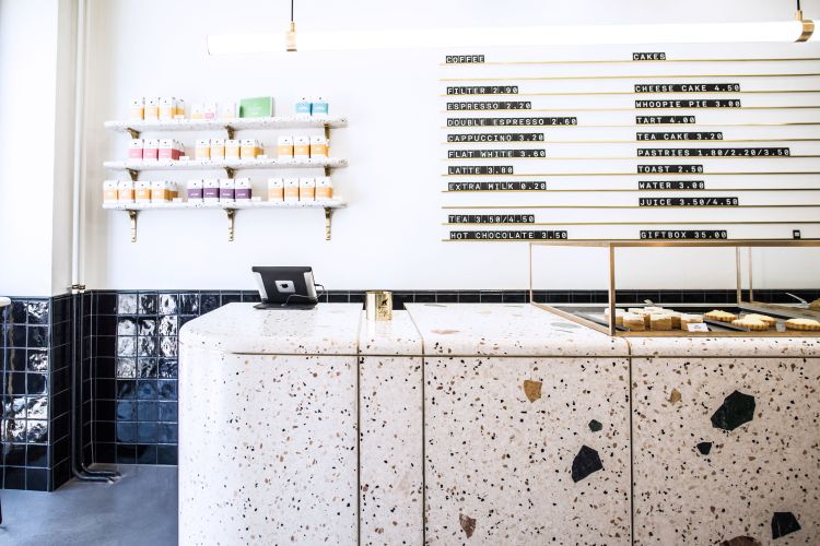 acoperire pardoseală terrazzo idei acoperire sfaturi design amenajări interioare design berlin cafe lactate stil retro