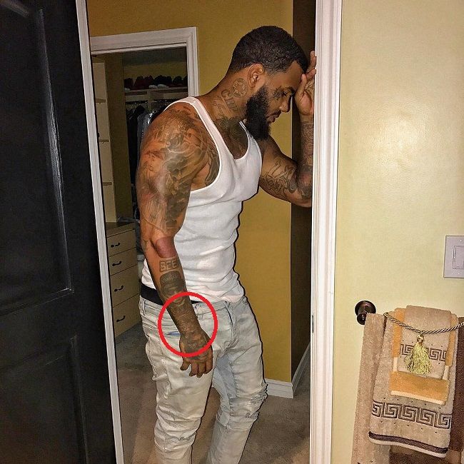 A tatuagem do cemitério do jogo