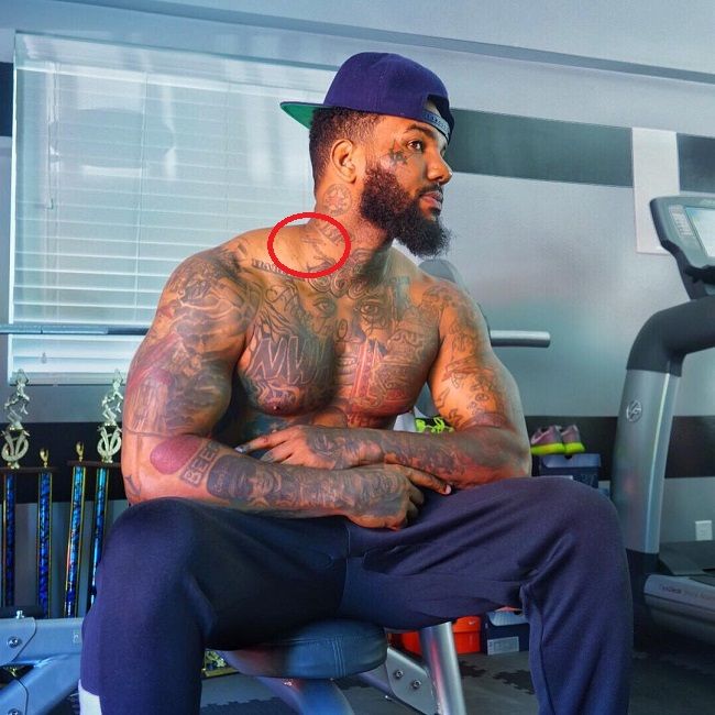 A tatuagem não identificada do jogo