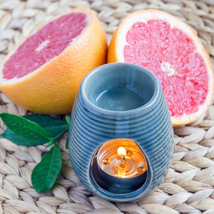 Grapefruitul este un ulei esențial liniștitor pentru emoții