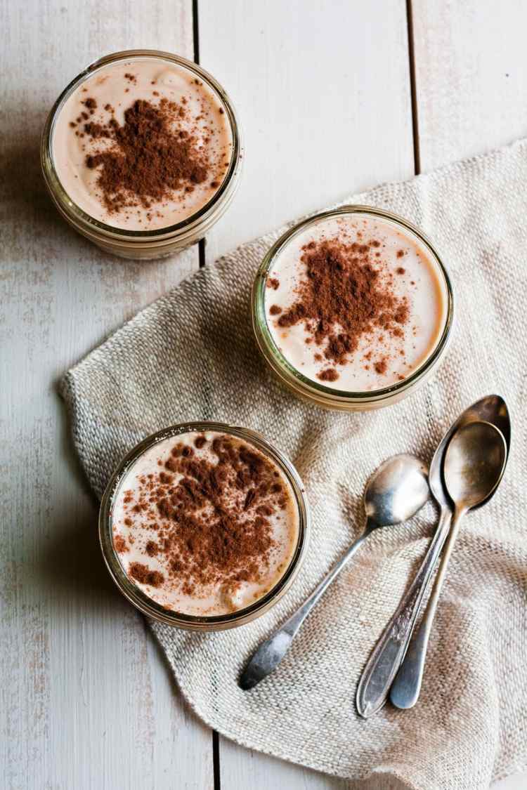 serviți tiramisu desert rapid și ușor fără ou