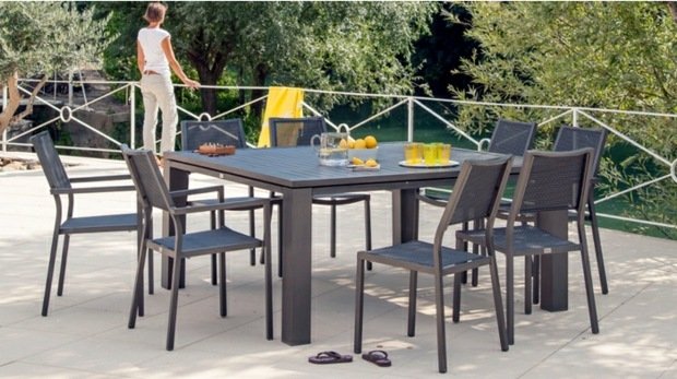 Masă extensibilă, mobilier de balcon, modern, atractiv, din lemn vopsit Mobilier de balcon, modern, atractiv, vopsit, lacuit, impermeabil