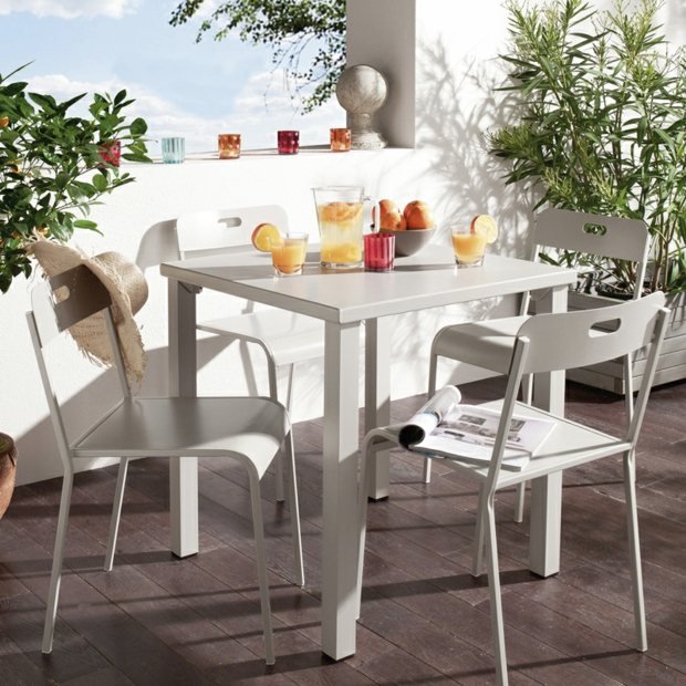 mobilier modern pentru economii de spațiu mobilier de balcon idei de proiectare masă din metal vopsit Idei de design tabel metalic vopsit patru scaune