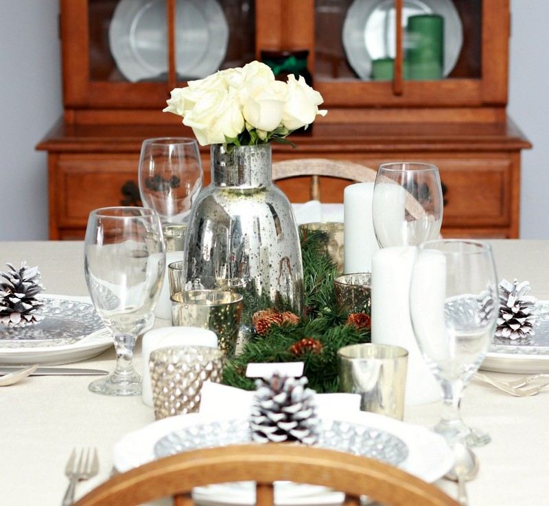 Realizați singuri decorațiuni pentru brad - vază în mijlocul mesei Decoratiuni de masa pentru conuri de pin de Craciun-argint-vaza-idei