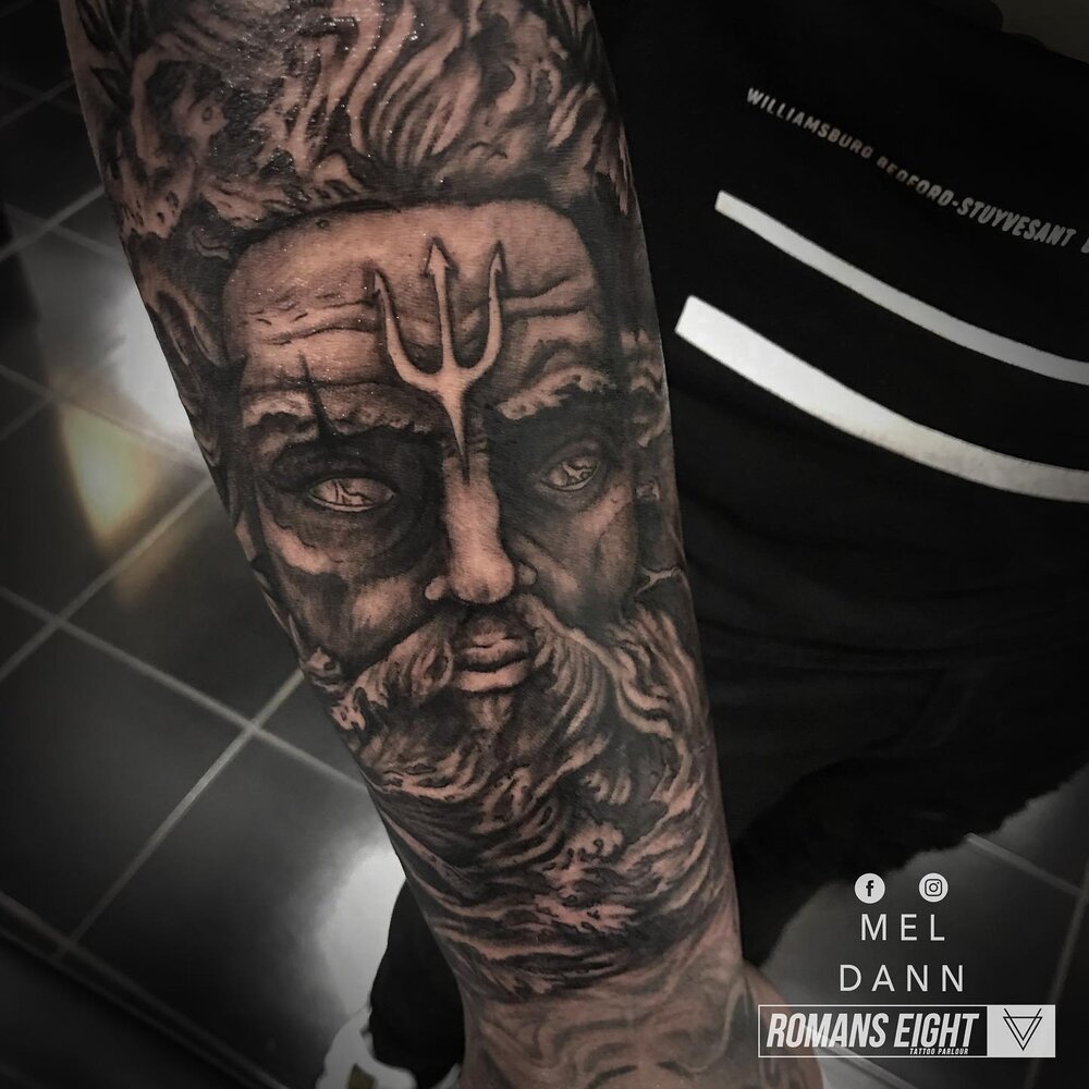 Romans Eight, studio di tatuaggi