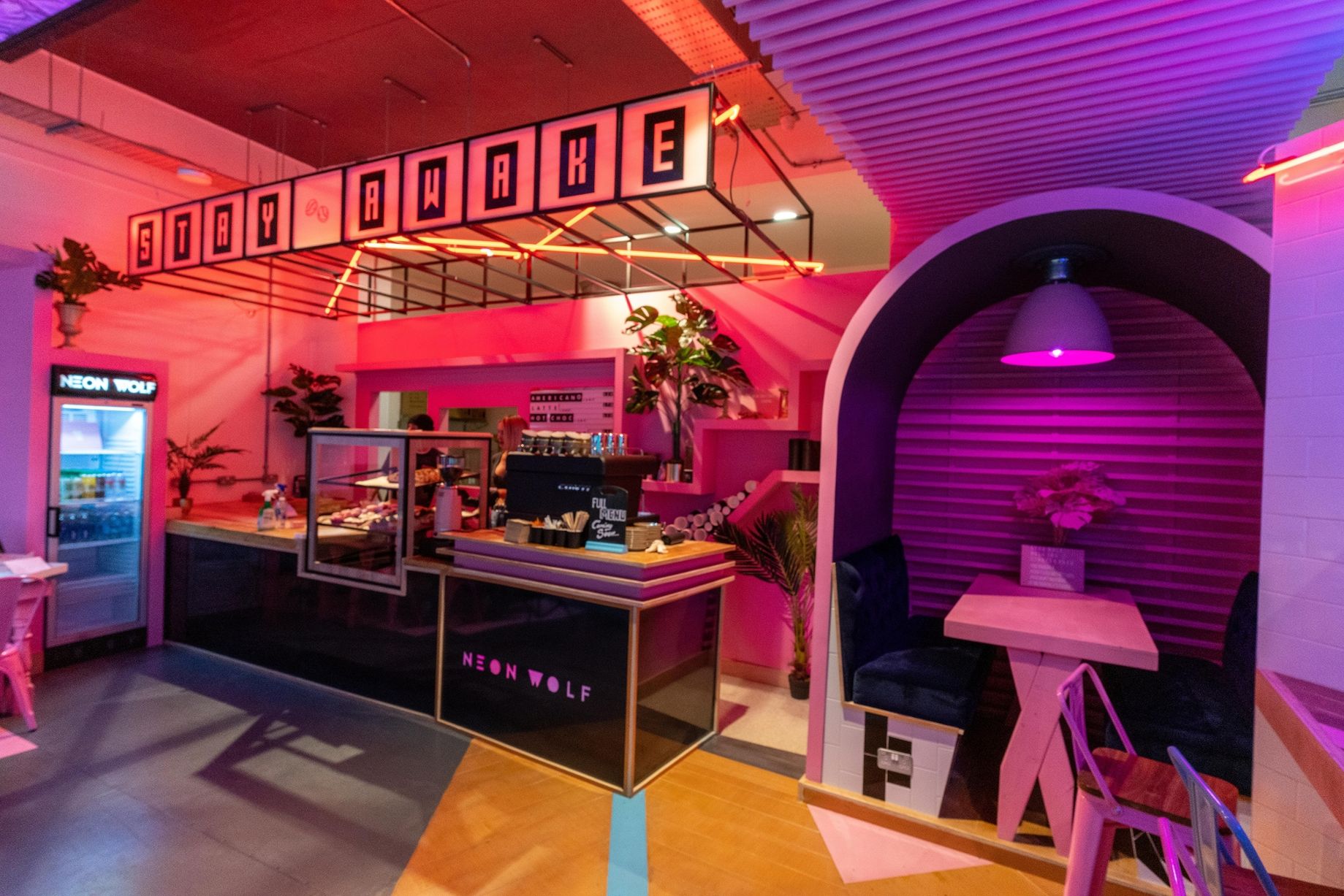 Studio de loup néon