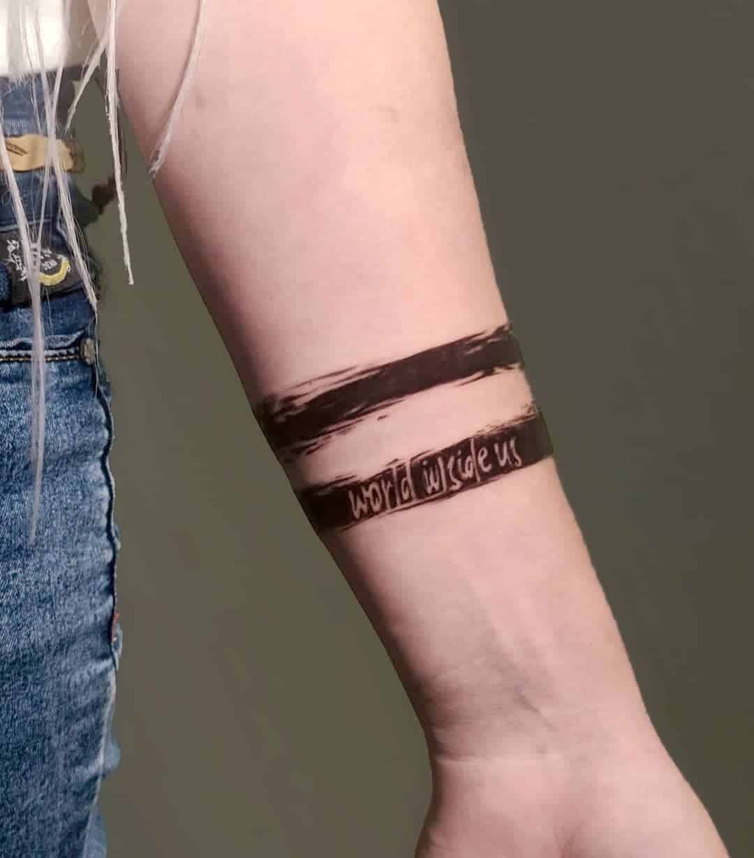 Tatuaggio Bracciale ispirato Parola