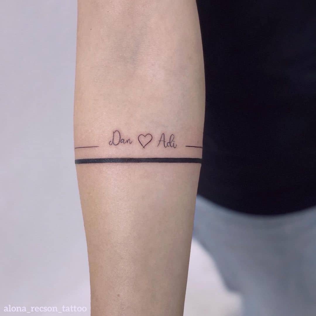 Idee per tatuaggi con braccialetti ispirati all'amore