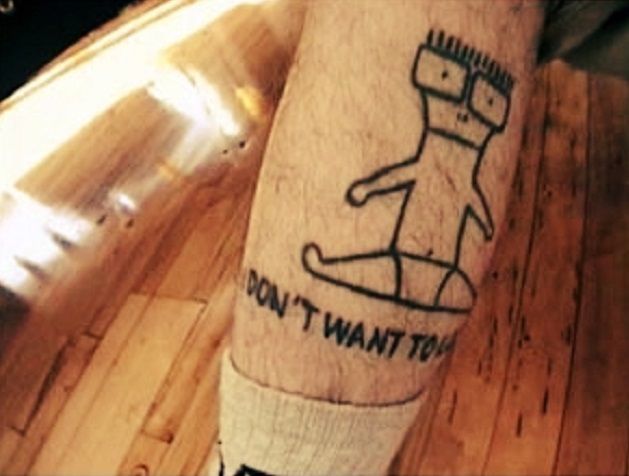 travis barker-potomci logo tetovaža