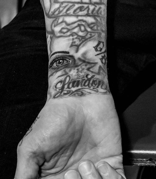 tetovaža travis-eye