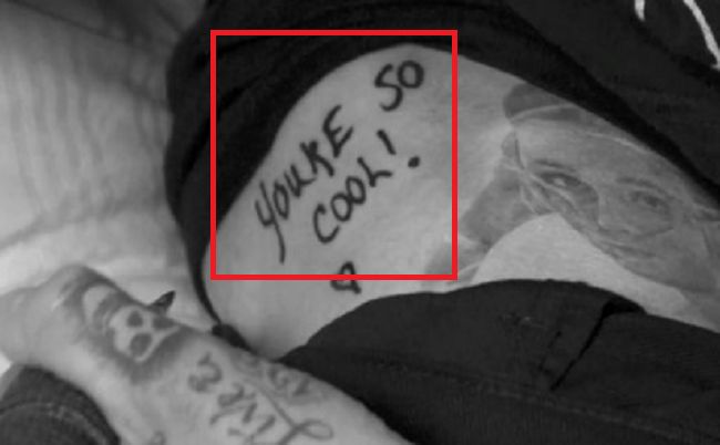 Travis Barker-tako si cool-tetovaža