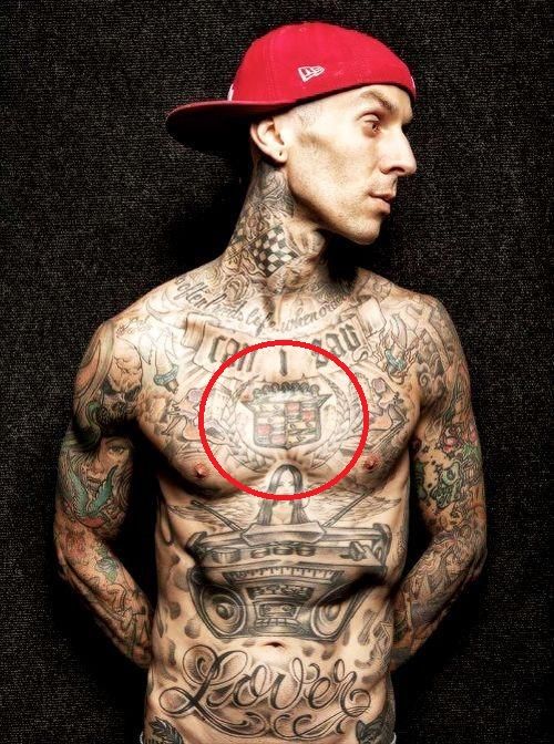 tetovaža amblema travis barker-cadillac